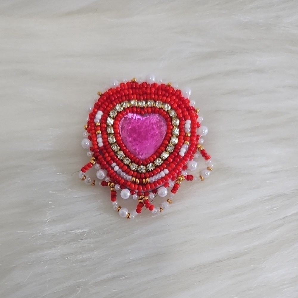Handcrafted Red and Pink Beaded Heart Phone Grip